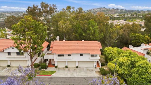 6540 Corte Valdez, Carlsbad, CA 92009