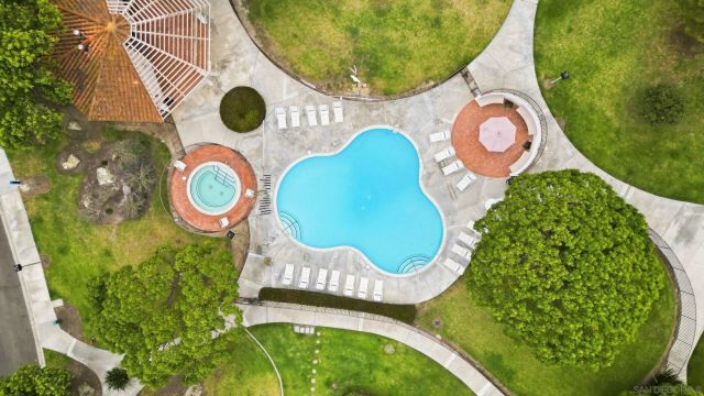 6540 Corte Valdez, Carlsbad, CA 92009