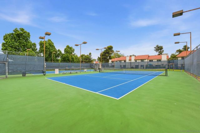 6540 Corte Valdez, Carlsbad, CA 92009