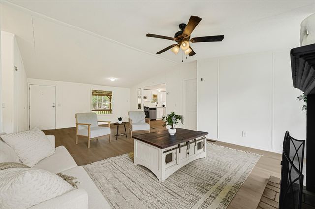 31119 Green Tree Road, Magnolia, TX 77354