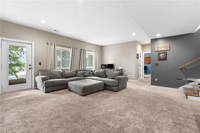 115 E Maple Street, Lone Jack, MO 64070