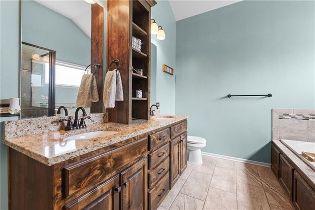 115 E Maple Street, Lone Jack, MO 64070