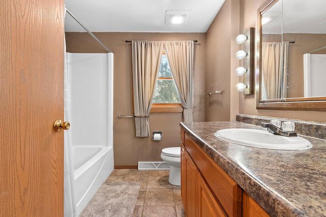 13725 Jambo Creek ROAD, Mishicot, WI 54228