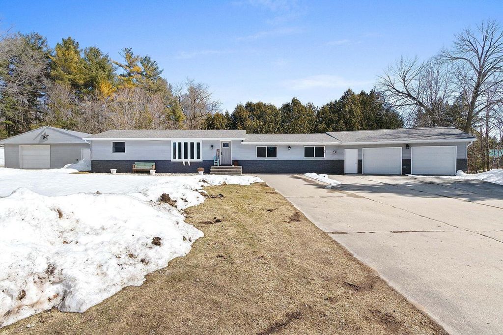 13725 Jambo Creek ROAD, Mishicot, WI 54228