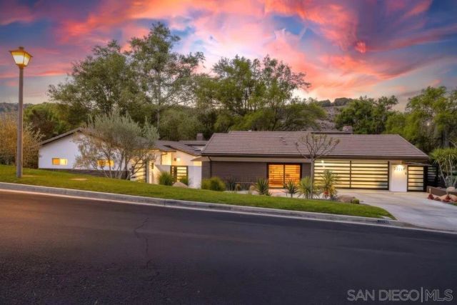 32326 Cahuka Ct, Pauma Valley, CA 92061