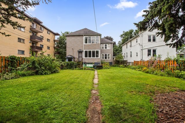 7415 Dixon Street, Forest Park, IL 60130