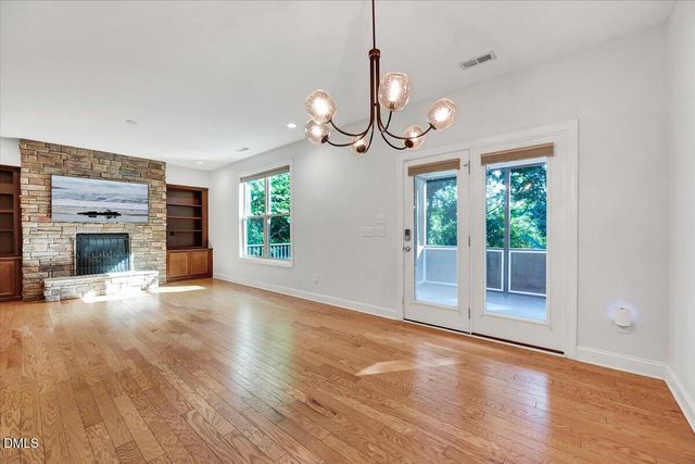 409 Rolling Meadows Lane, Chapel Hill, NC 27517