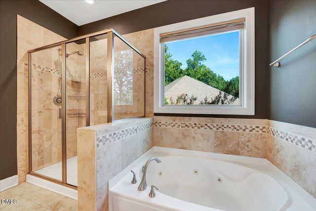 409 Rolling Meadows Lane, Chapel Hill, NC 27517