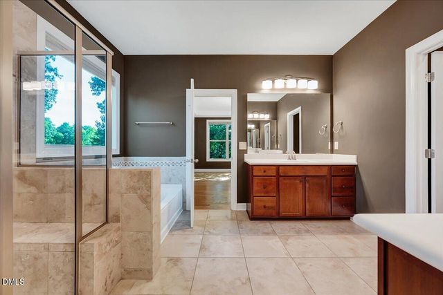 409 Rolling Meadows Lane, Chapel Hill, NC 27517