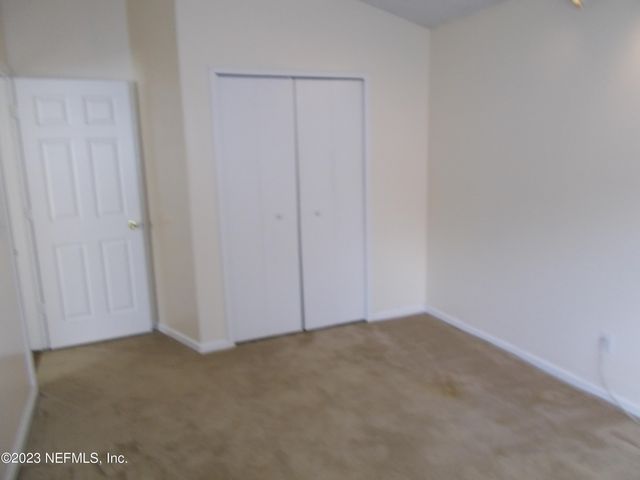 2531 TOWNSQUARE Drive, Jacksonville, FL 32216
