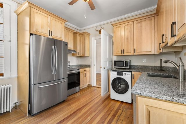 525 Maplewood Ave Apt 9, Portsmouth, NH 03801