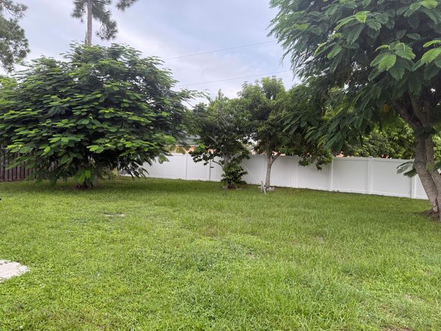 1357 SE Sandia Drive, Port St Lucie, FL 34983