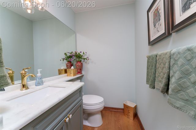 20216 Ellen Drive, Livonia, MI 48152