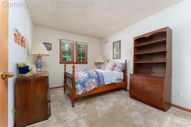 20216 Ellen Drive, Livonia, MI 48152