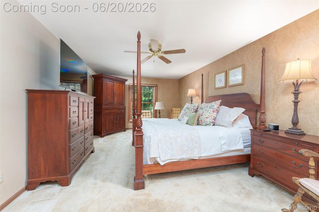20216 Ellen Drive, Livonia, MI 48152