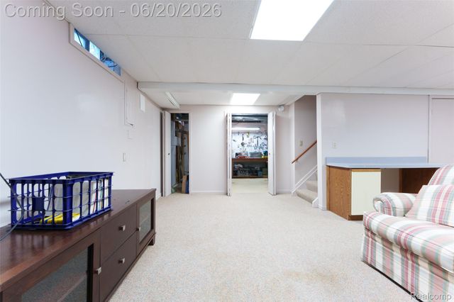 20216 Ellen Drive, Livonia, MI 48152