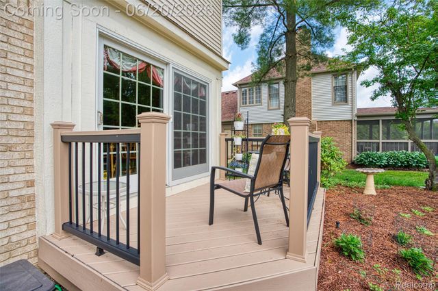 20216 Ellen Drive, Livonia, MI 48152