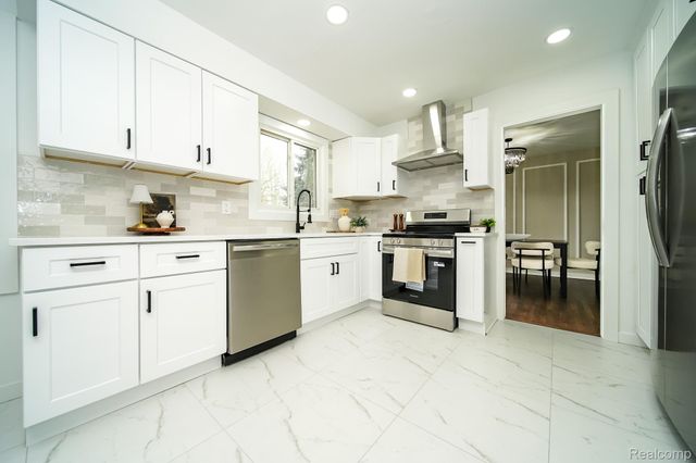 4156 McCandlish Road, Grand Blanc Charter Township, MI 48439
