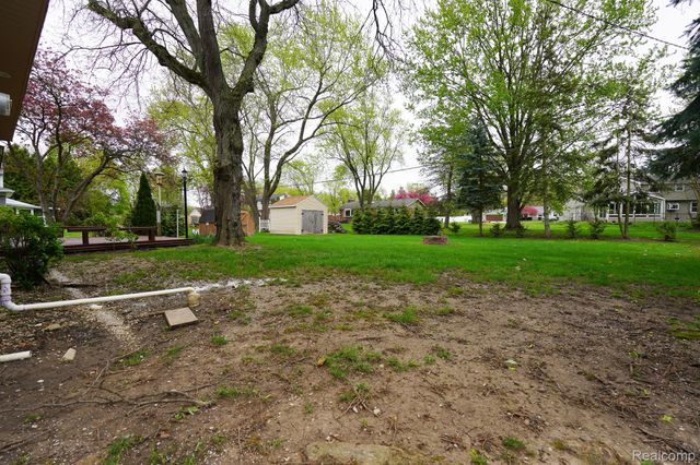 4156 McCandlish Road, Grand Blanc Charter Township, MI 48439