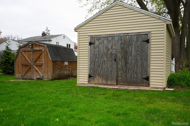 4156 McCandlish Road, Grand Blanc Charter Township, MI 48439