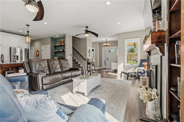3098 Huntcliffe Road NE, Canton, OH 44721
