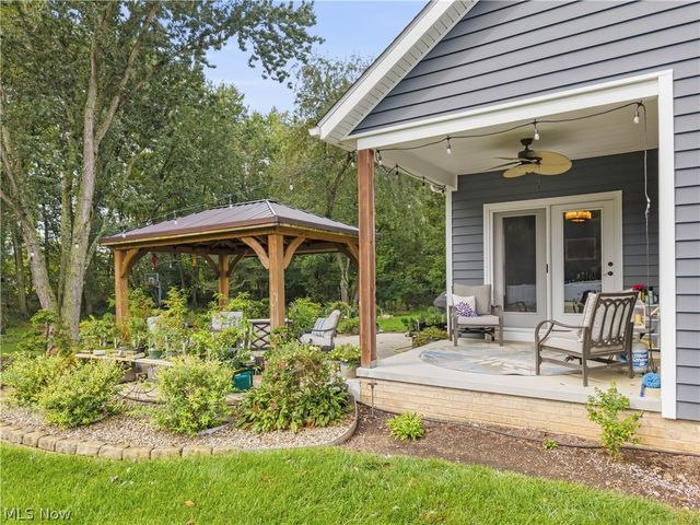 3098 Huntcliffe Road NE, Canton, OH 44721