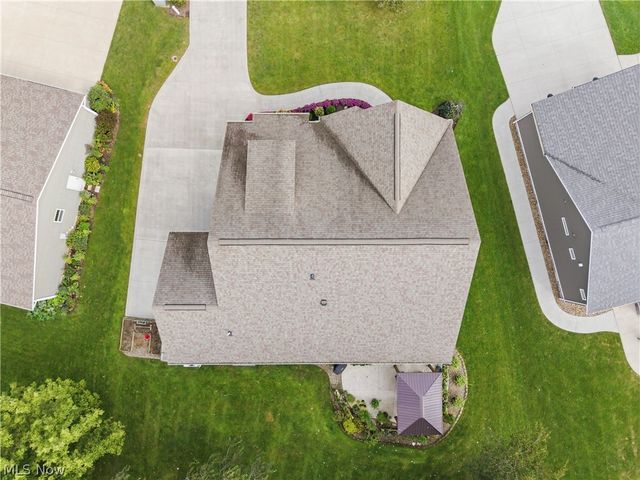 3098 Huntcliffe Road NE, Canton, OH 44721