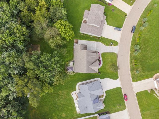 3098 Huntcliffe Road NE, Canton, OH 44721