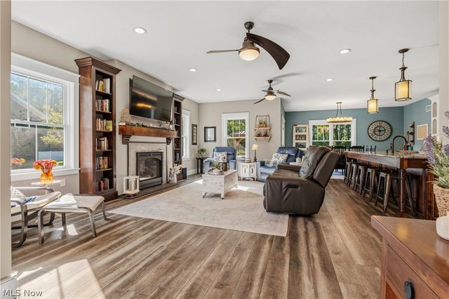 3098 Huntcliffe Road NE, Canton, OH 44721