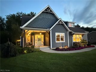 3098 Huntcliffe Road NE, Canton, OH 44721