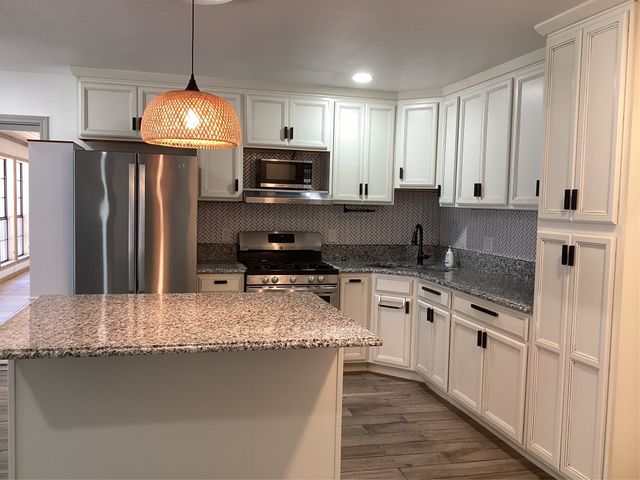 4909 Boulder Lake Road, Fort Worth, TX 76103