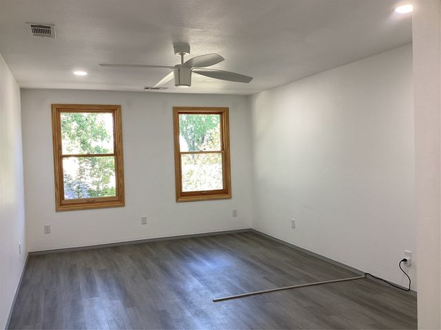 4909 Boulder Lake Road, Fort Worth, TX 76103