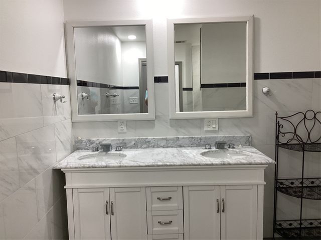 4909 Boulder Lake Road, Fort Worth, TX 76103