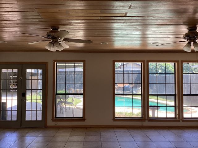 4909 Boulder Lake Road, Fort Worth, TX 76103