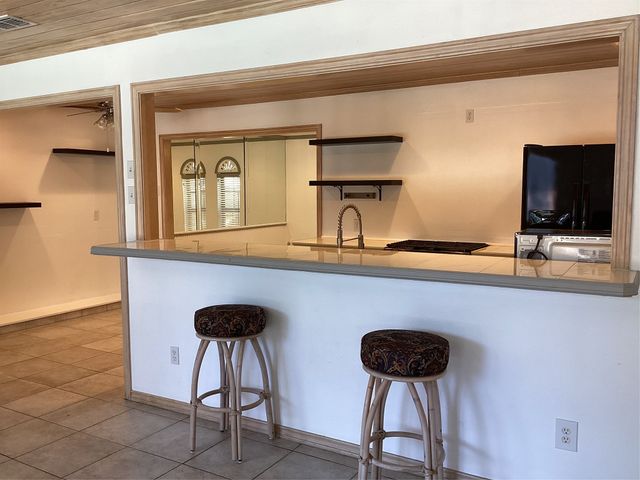 4909 Boulder Lake Road, Fort Worth, TX 76103