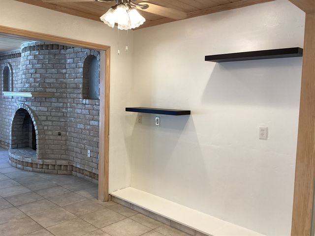 4909 Boulder Lake Road, Fort Worth, TX 76103