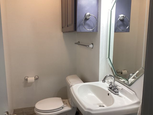 4909 Boulder Lake Road, Fort Worth, TX 76103
