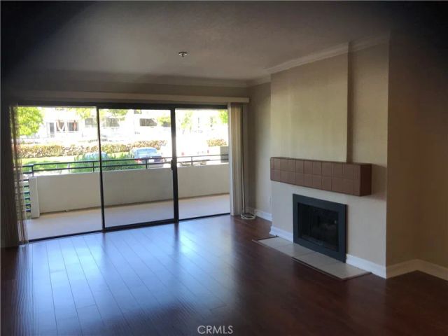 220 NICE LANE 101, Newport Beach, CA 92663