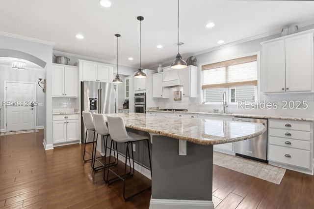 25 Weeping Willow Dr, Bluffton, SC 29910