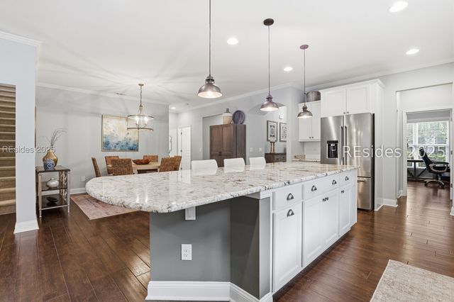 25 Weeping Willow Dr, Bluffton, SC 29910