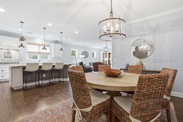 25 Weeping Willow Dr, Bluffton, SC 29910