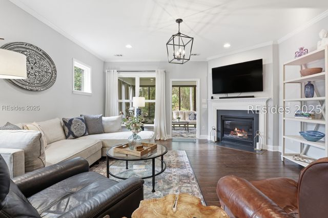 25 Weeping Willow Dr, Bluffton, SC 29910