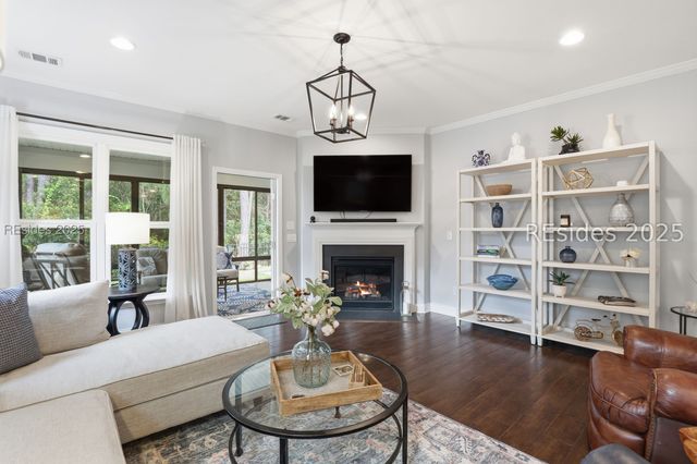 25 Weeping Willow Dr, Bluffton, SC 29910