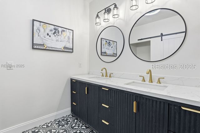 25 Weeping Willow Dr, Bluffton, SC 29910