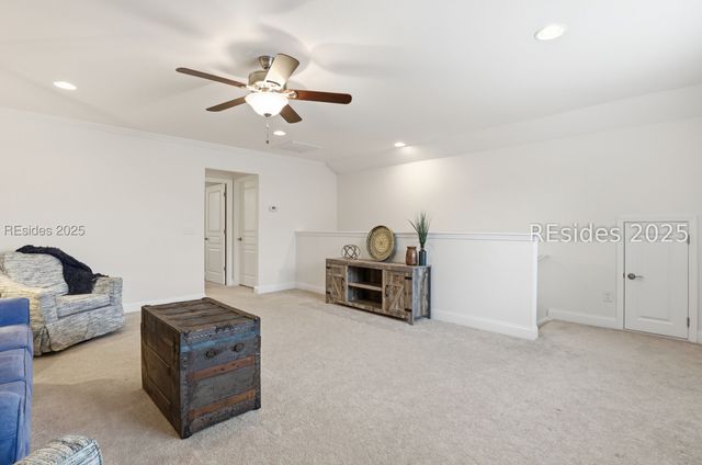 25 Weeping Willow Dr, Bluffton, SC 29910