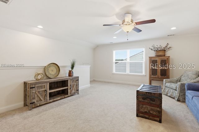 25 Weeping Willow Dr, Bluffton, SC 29910