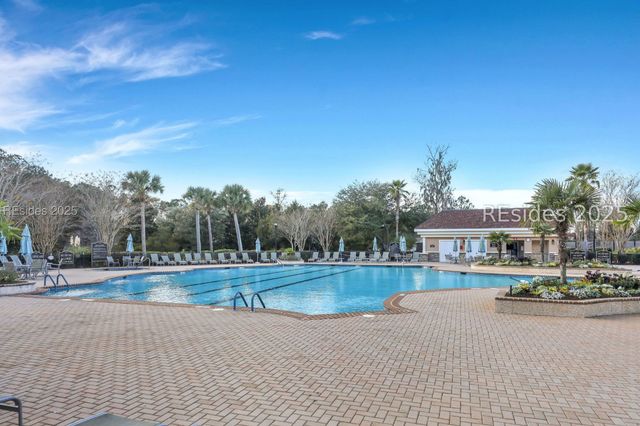 25 Weeping Willow Dr, Bluffton, SC 29910