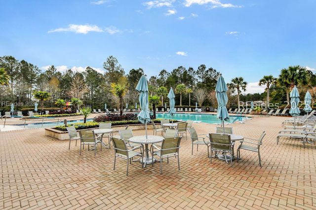 25 Weeping Willow Dr, Bluffton, SC 29910