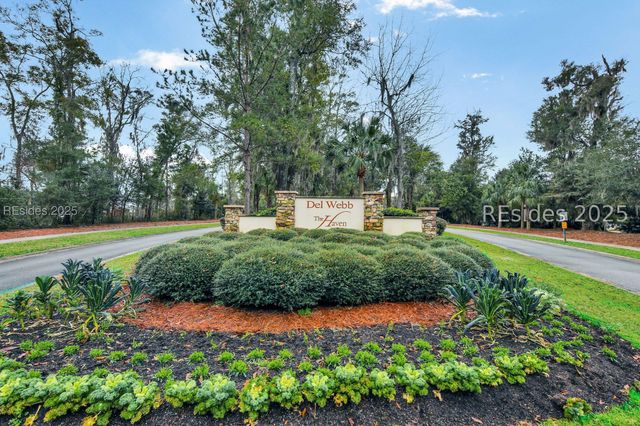 25 Weeping Willow Dr, Bluffton, SC 29910