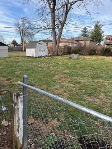 2071 Deauville Drive, Lexington, KY 40504